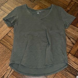american eagle green top size small